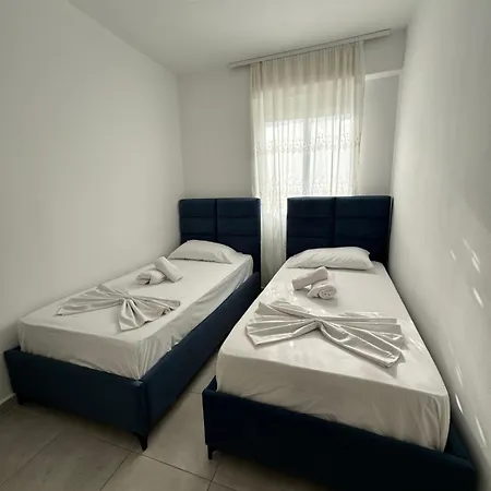 Eki * Sarandë